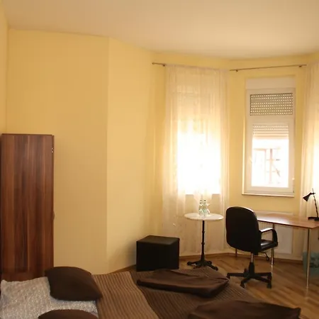 Deutsches Haus 2*